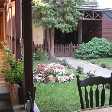 Hotel Fama Hodmezovasarhely Exterior photo